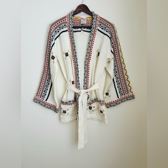 Vintage Sweaters - VINTAGE 70s Belted Cardigan